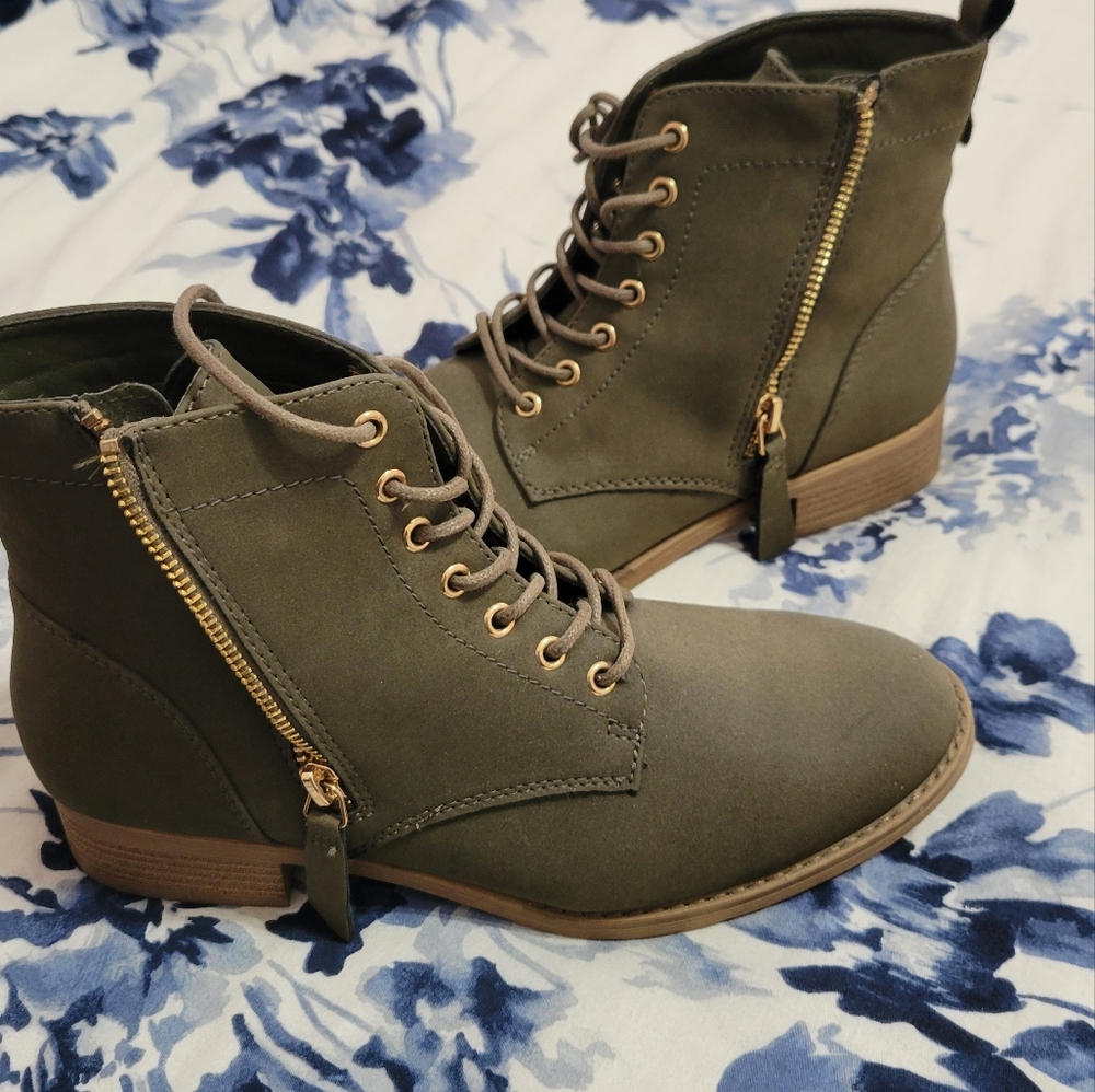 Womens boots